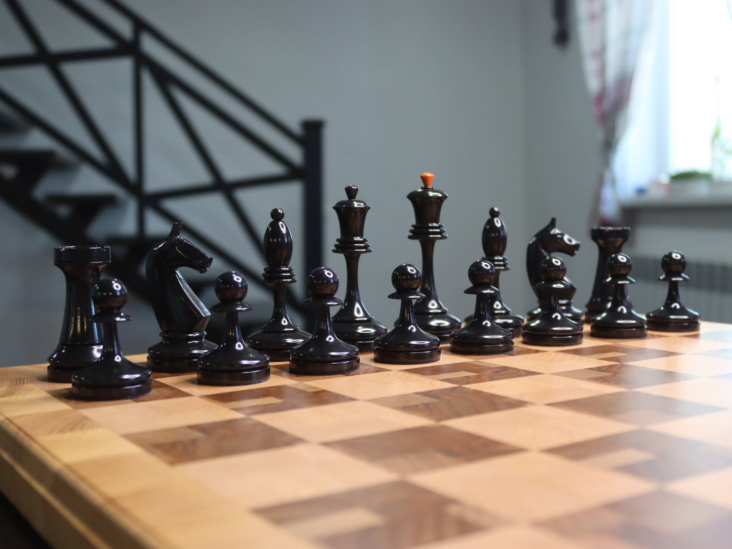 Reproduction of the Soviet chess set