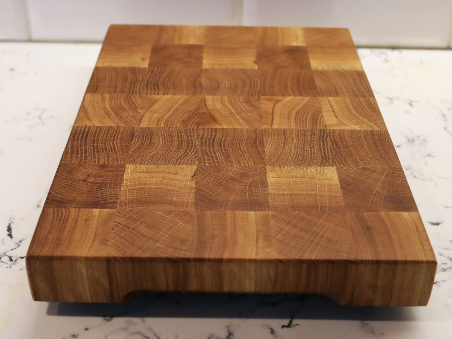 Exclusive end grain cutting board