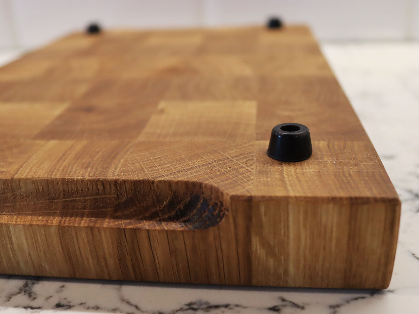 Exclusive end grain cutting board