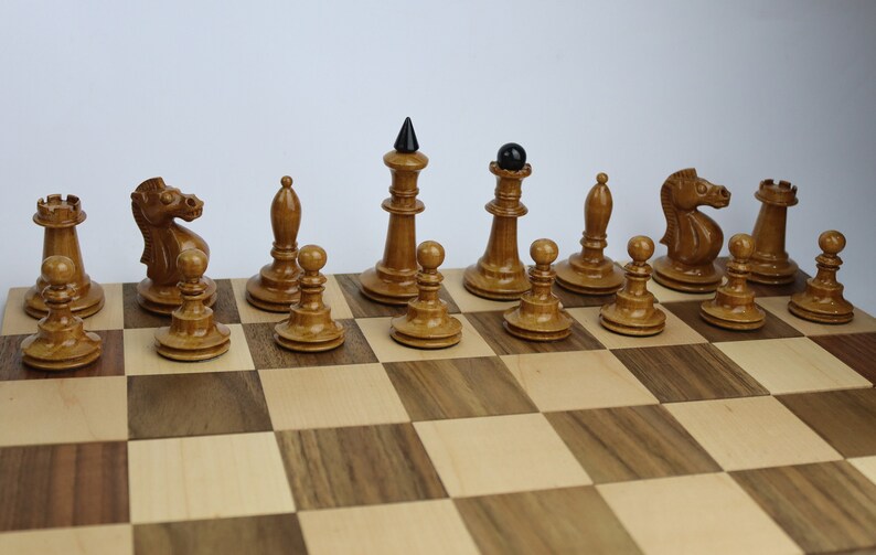 Wooden accurate reproduction of the most popular chess set in USSR "Shkolnik"