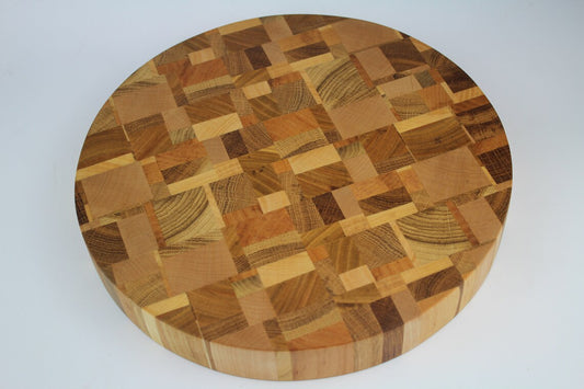 Exclusive end grain cutting board