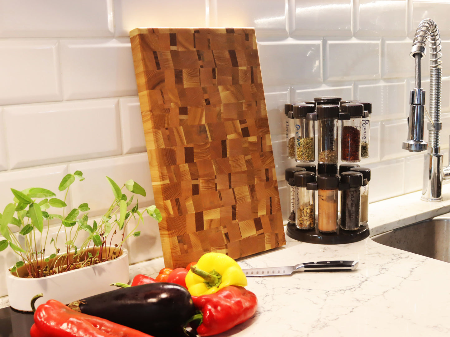 Exclusive end grain cutting board