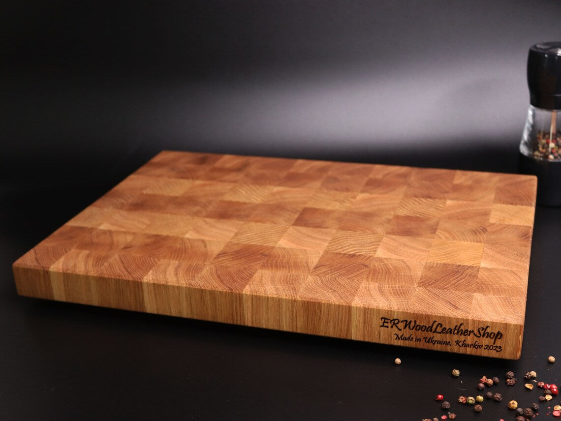 Exclusive end grain cutting board