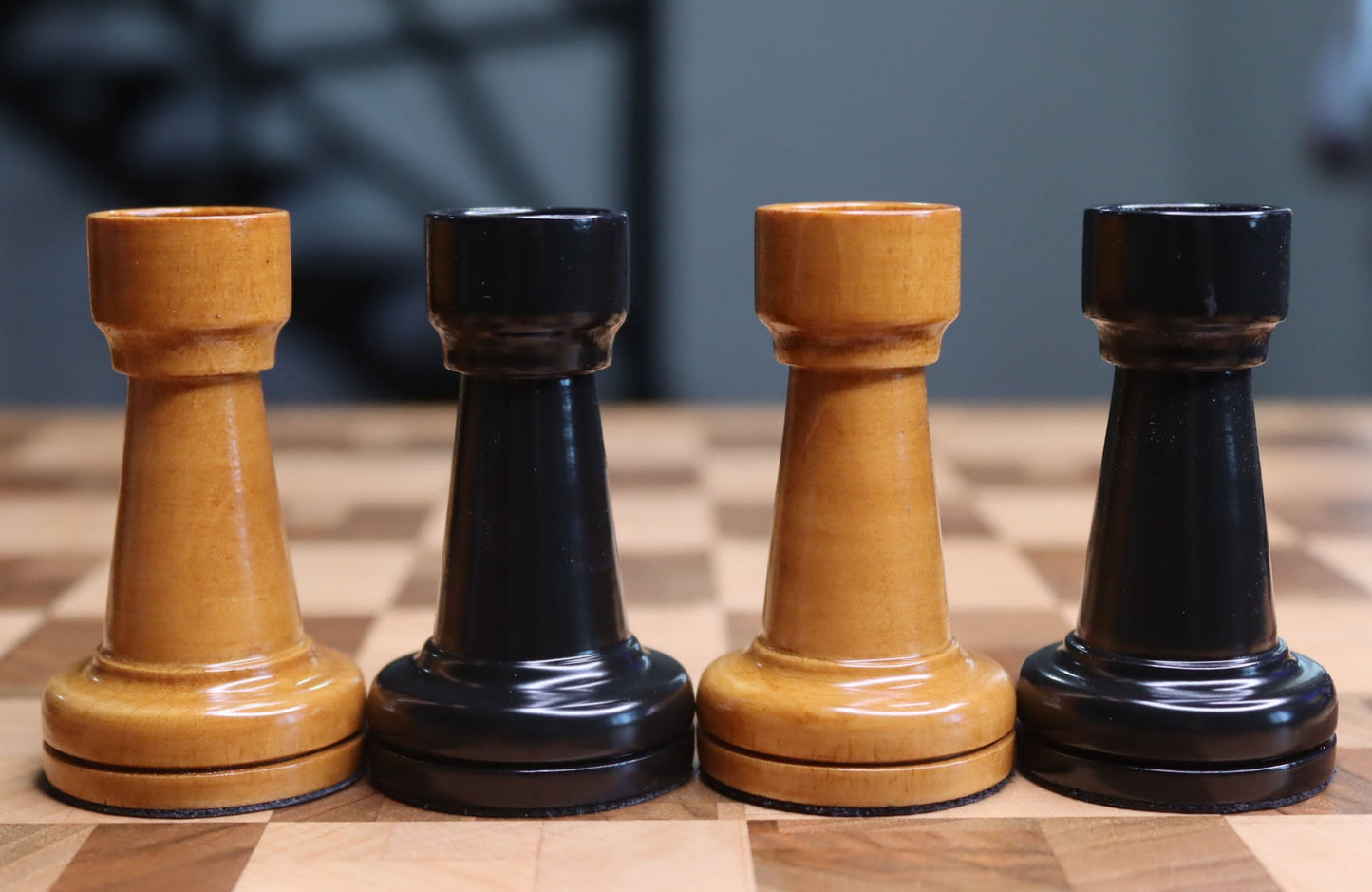 Accurate reproduction of the tournament Botvinnik Soviet chess set