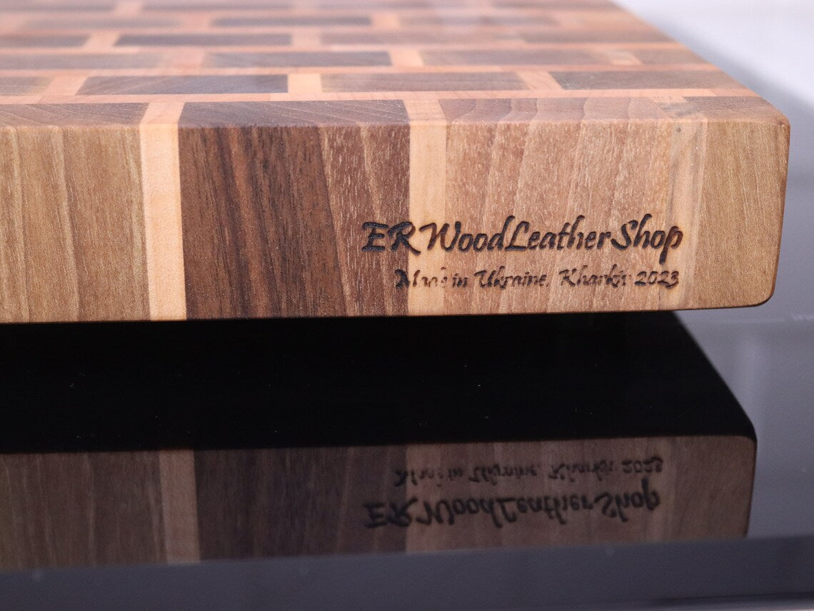 Exclusive end grain cutting board