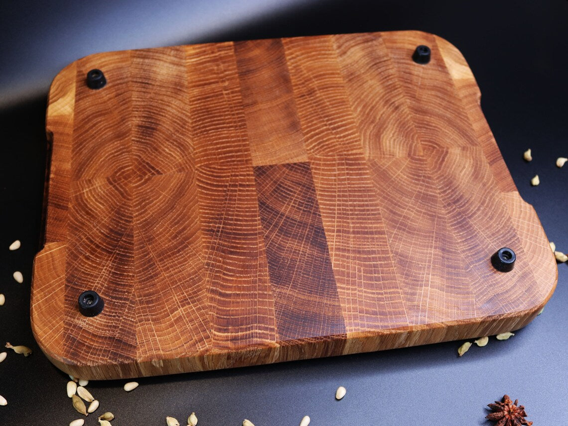 Exclusive end grain cutting board