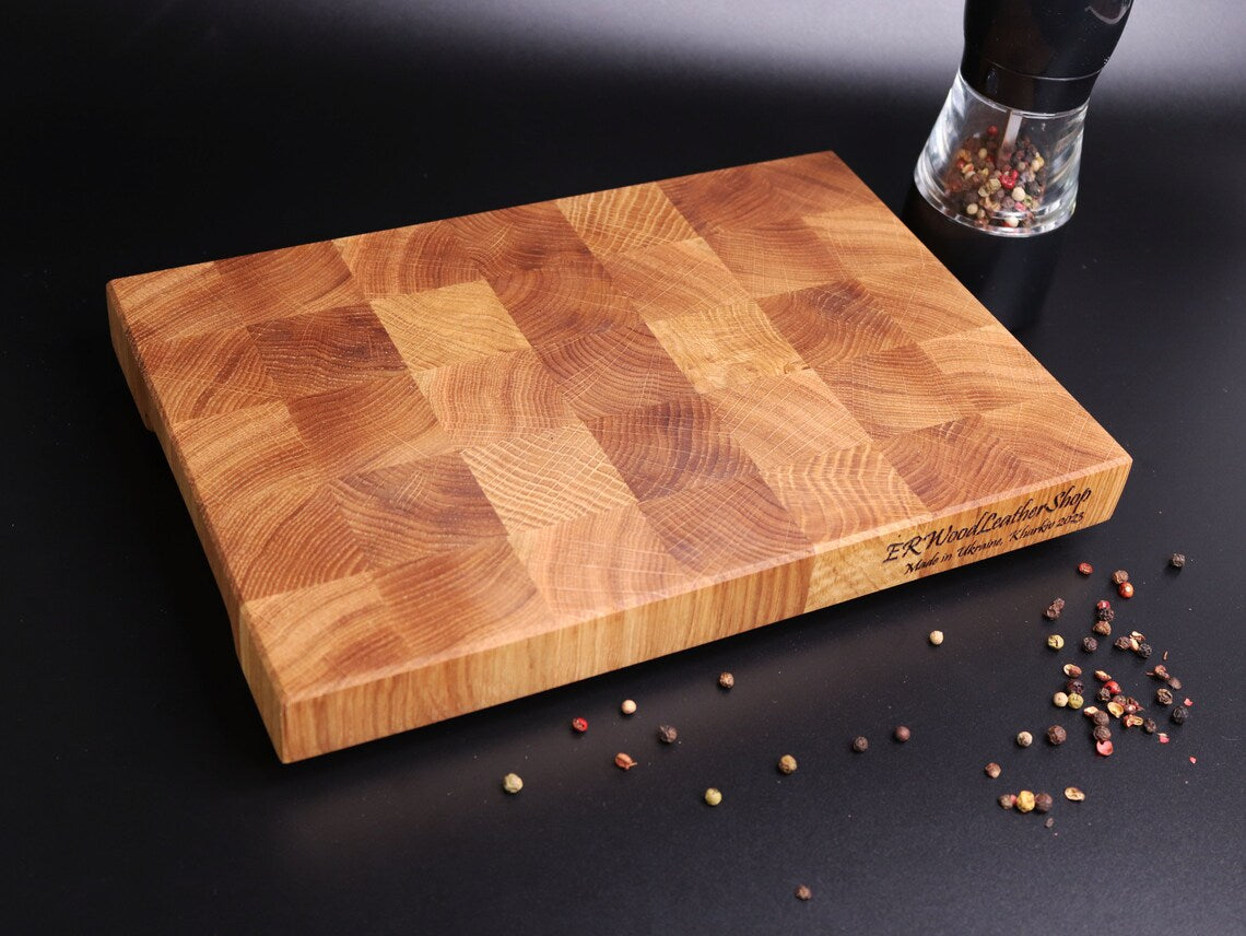 Exclusive end grain cutting board