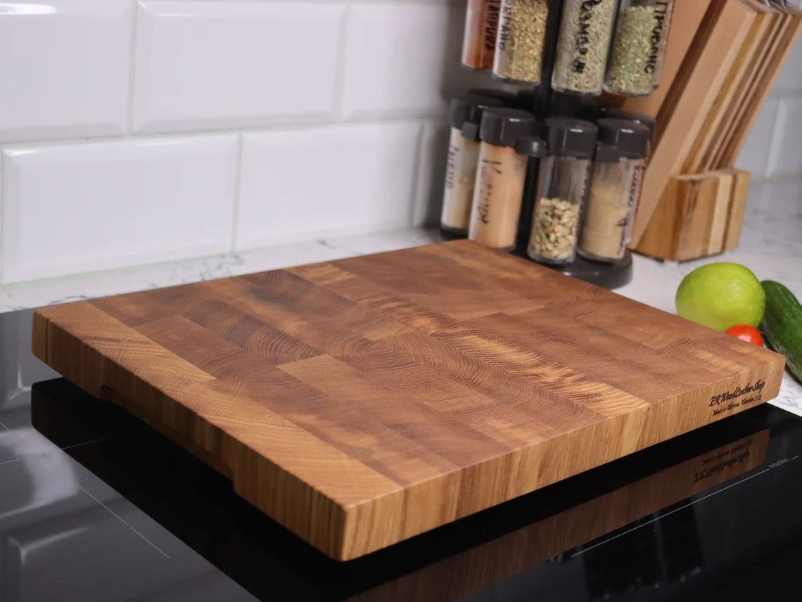 Exclusive end grain cutting board