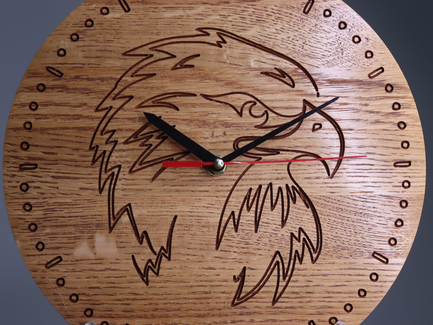 Exclusive wooden clock eagle