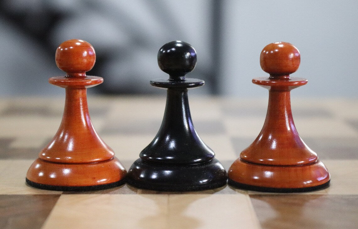 Accurate reproduction of the popular Latvian chess set